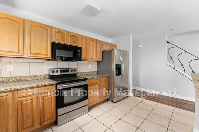 Building Photo - 1829 Providence St NE