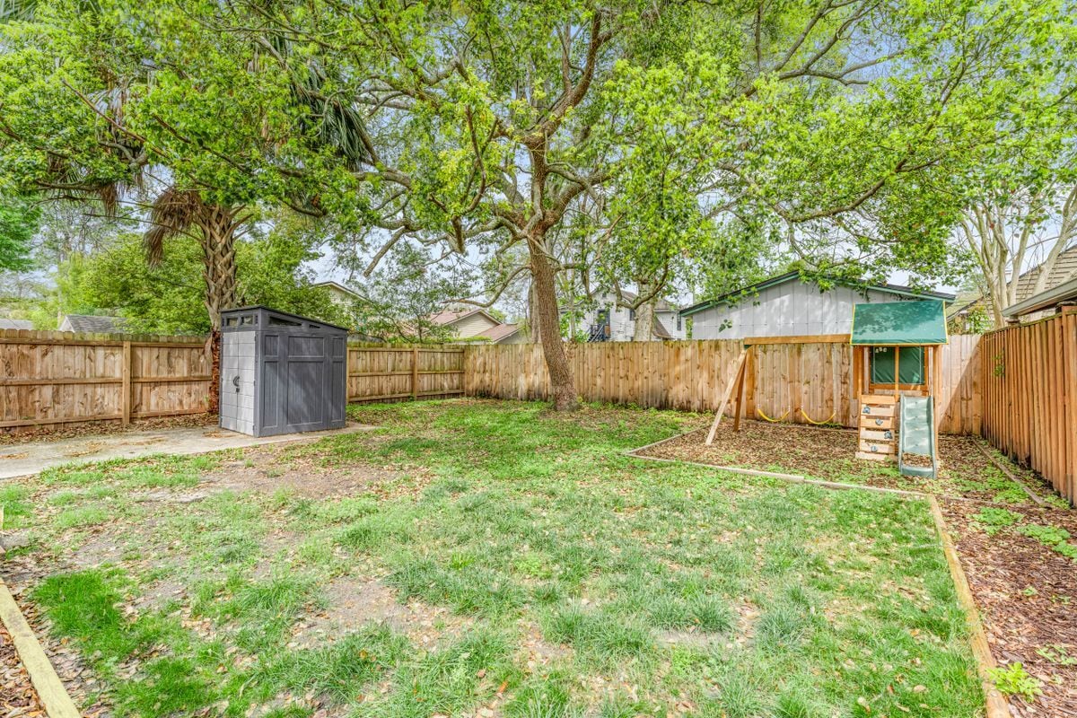 Building Photo - 4531 Attleboro St