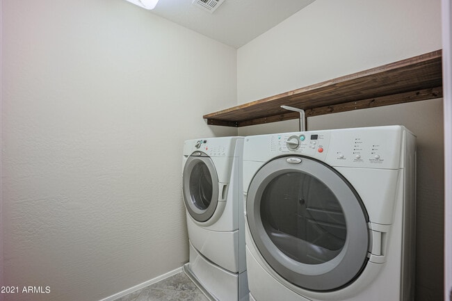 Building Photo - 12990 N 88th Ln