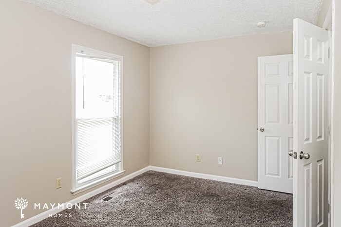 Building Photo - 269 Ariel Dr
