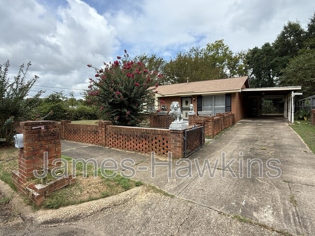 Primary Photo - 1531 Midway St