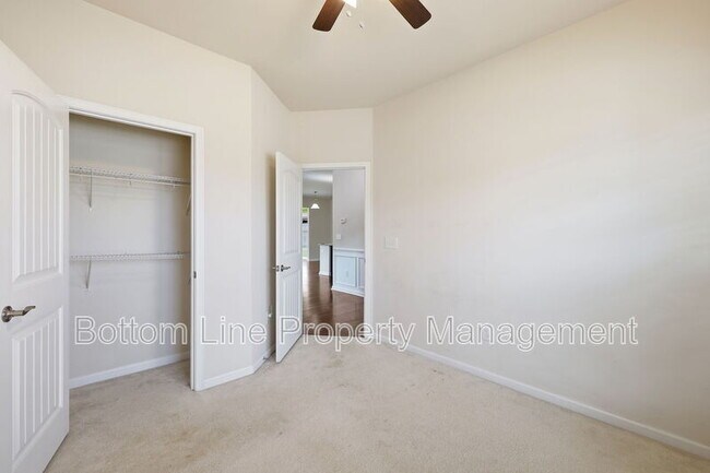 Building Photo - 2496 Emily Brk Wy