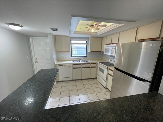 Building Photo - 28131 Pine Haven Way