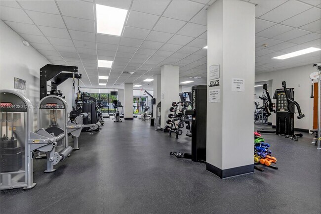 Building Photo - 3000 S Ocean Dr