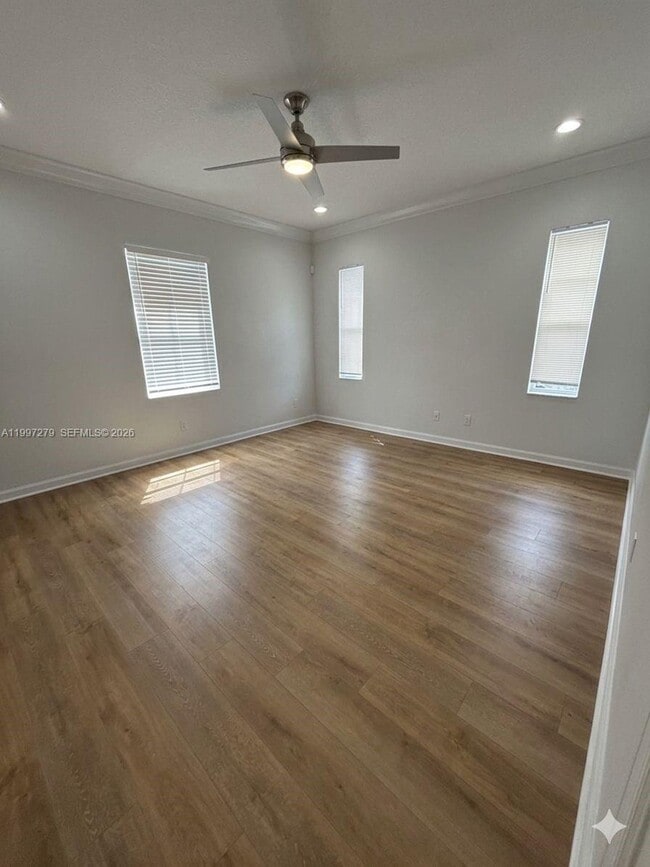 Building Photo - 2577 E Community Dr