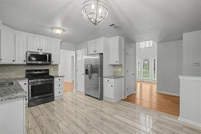 Building Photo - 1025 Balsam Wood Trail