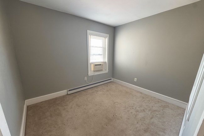Building Photo - 347 Hannum Ave