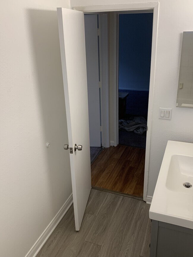 Building Photo - 1351 N Orange Dr