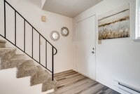 Building Photo - Odona Homes: Newly renovated in Auburn!