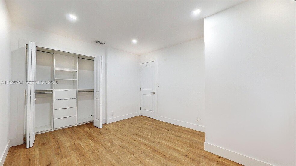 Building Photo - 8212 NW 8th Pl