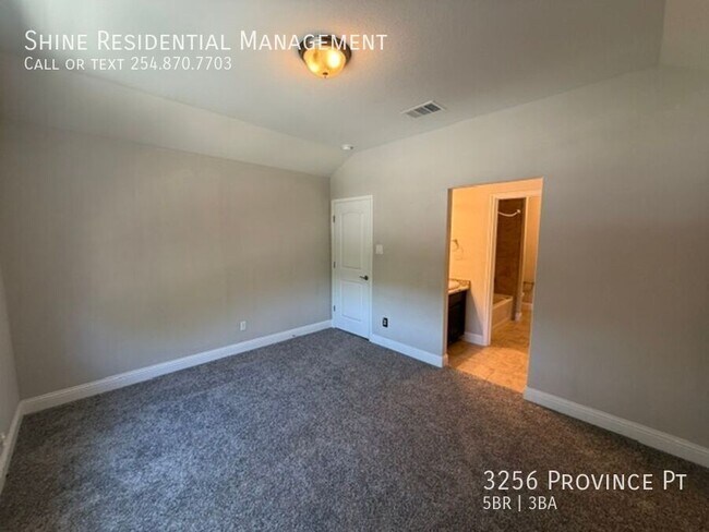 Building Photo - 3256 Province Pt