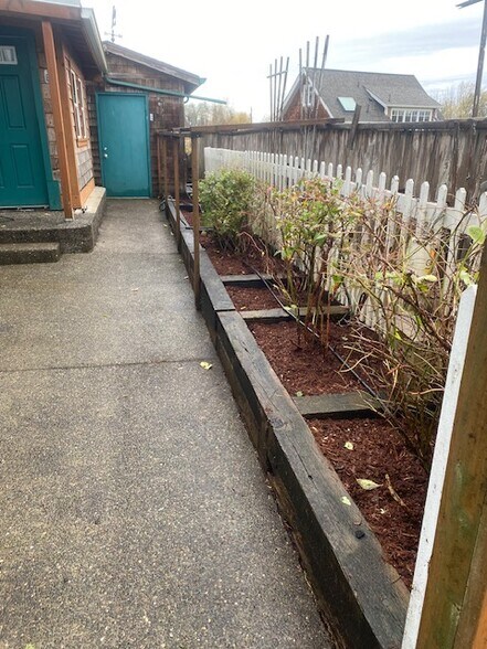 Raised Garden Beds - 4940 Cedar St