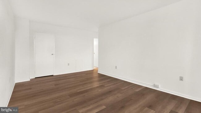 Building Photo - 10500 Rockville Pike