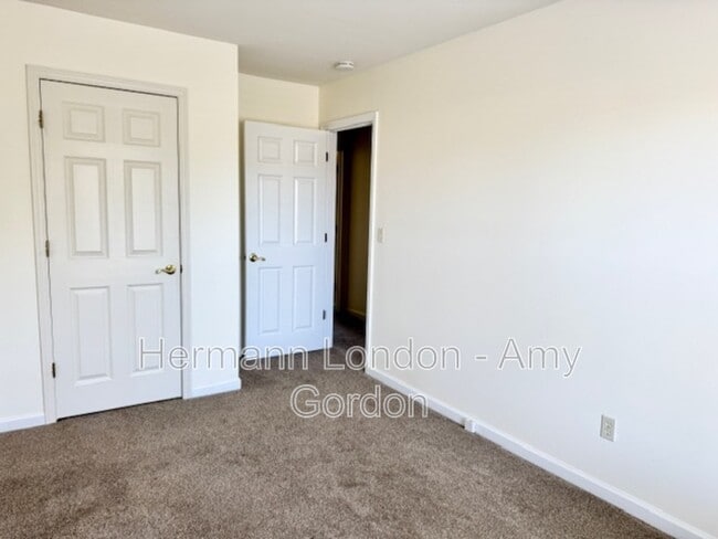 Building Photo - 4159 McPherson Ave