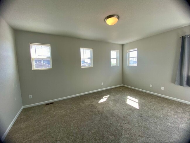 Building Photo - Newly Built 3 Bedroom, Powers and Research...