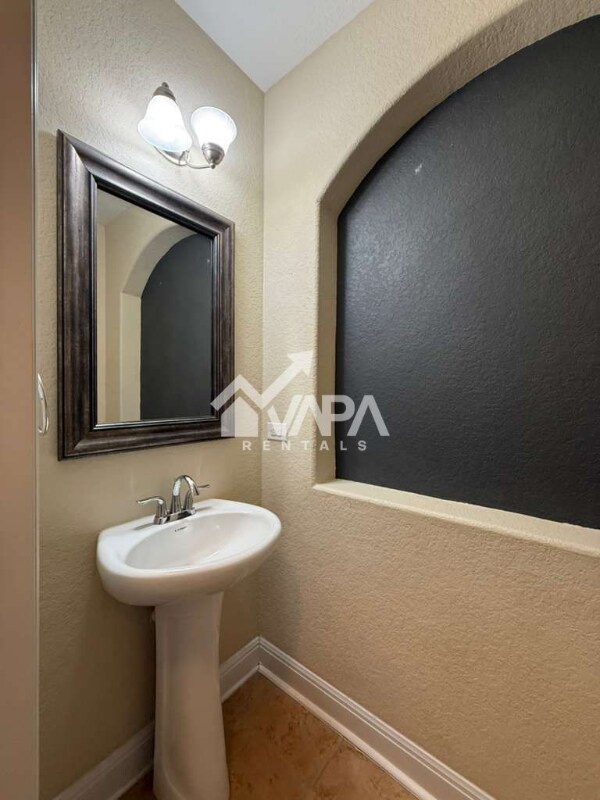 Building Photo - 232 Goodnight Cir