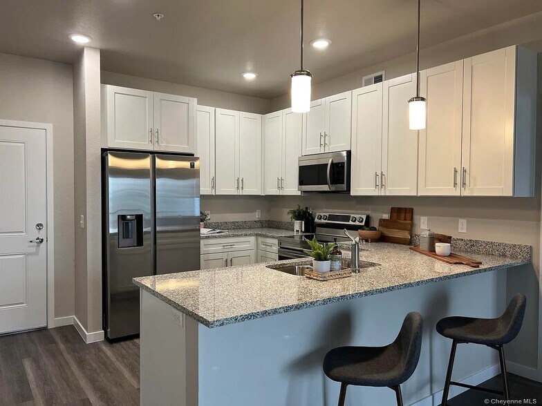 Building Photo - 1411 Richard Martin Dr