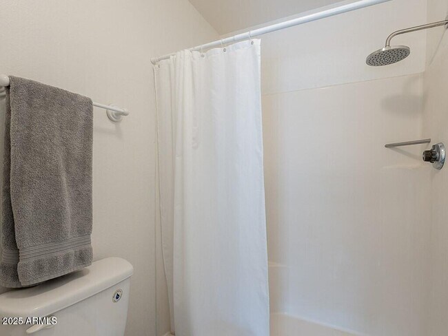 Building Photo - 5817 S Siesta Ln