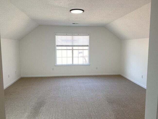 Building Photo - 1232 Sugar Ln