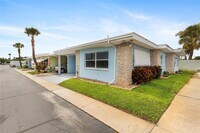 Building Photo - 250 Rosery Rd NW