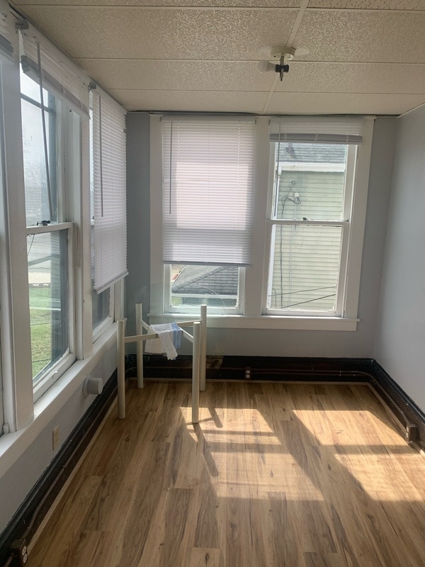 Building Photo - 518 Union Ave