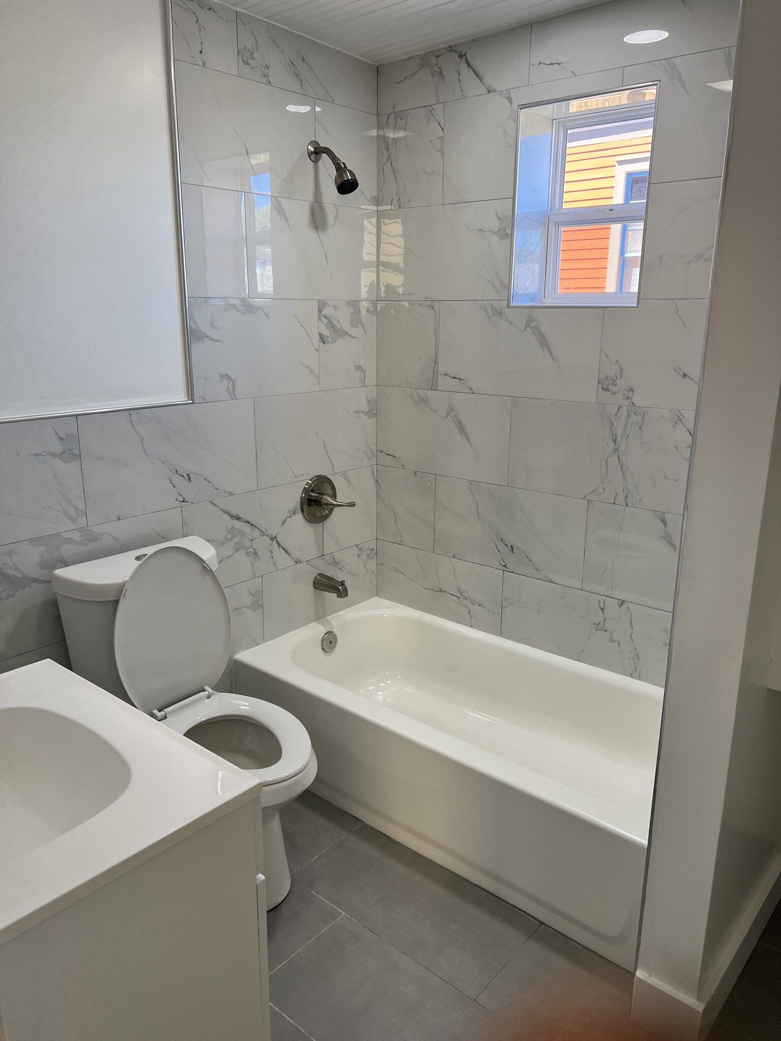 Bathroom - 2427 S Robertson St