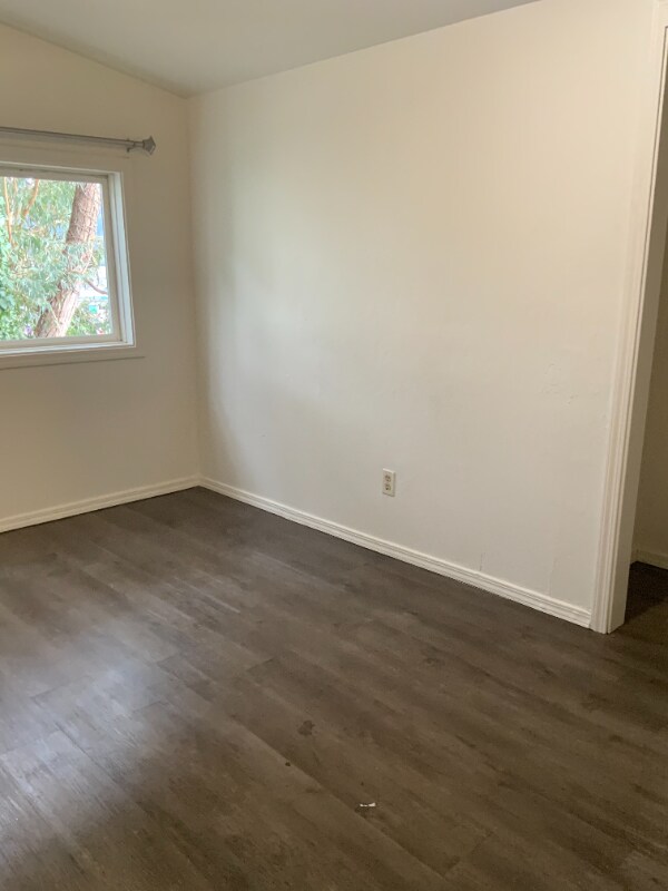 Building Photo - 634 Pacific Ave