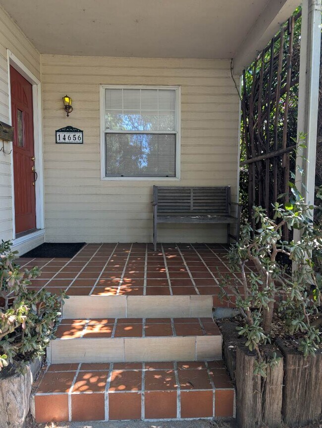 Building Photo - 14656 La Maida St