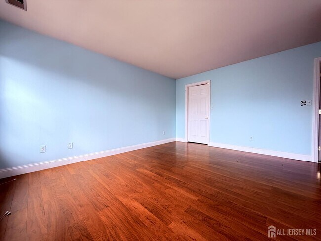 Building Photo - 118 Acadia Ct