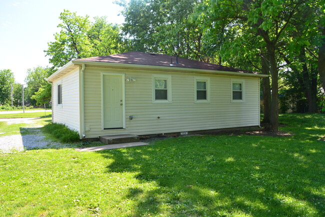 Building Photo - 1111 W Locust St