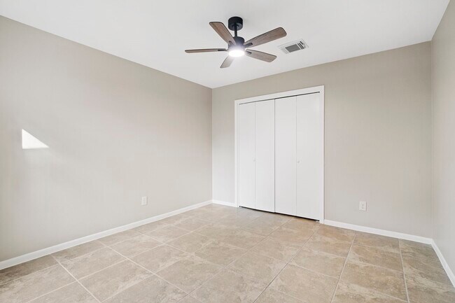 Building Photo - 11567 Willwood Dr