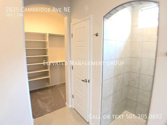 Building Photo - 2835 Cambridge Avenue NE