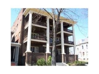 Building Photo - 107 NE Roanoke Ave