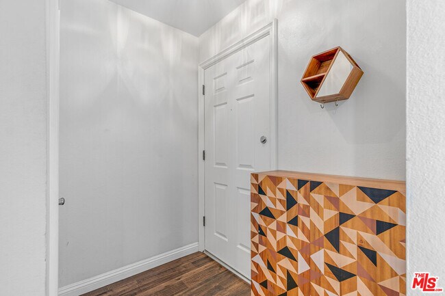 Building Photo - 4230 Whitsett Ave