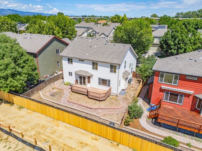 Building Photo - 2021 Falcon Ridge Dr