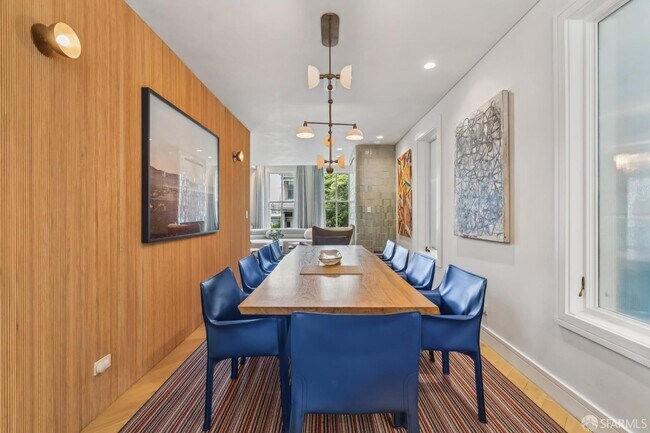 Building Photo - 7 Seymour St