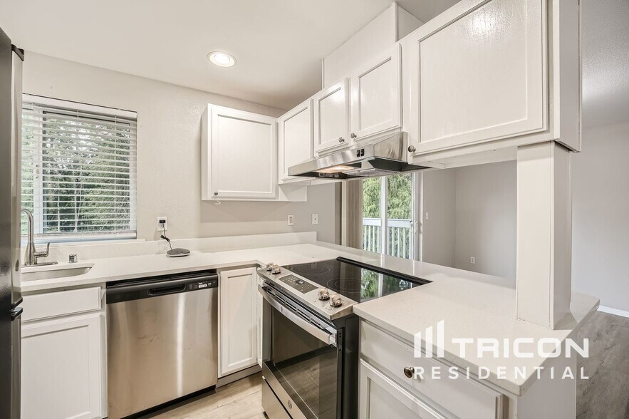 Building Photo - 20307 Larita Dr E