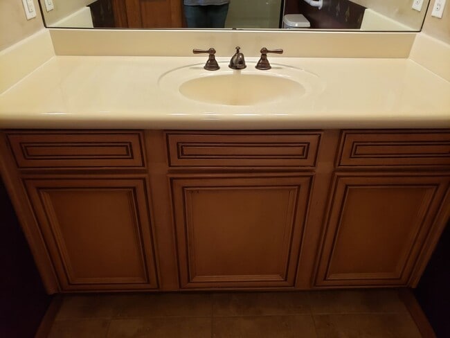 Building Photo - Furnished Bison Cove - 2 bed / 2 bath - Furnished Unit