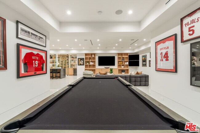 Building Photo - 17228 Otsego St