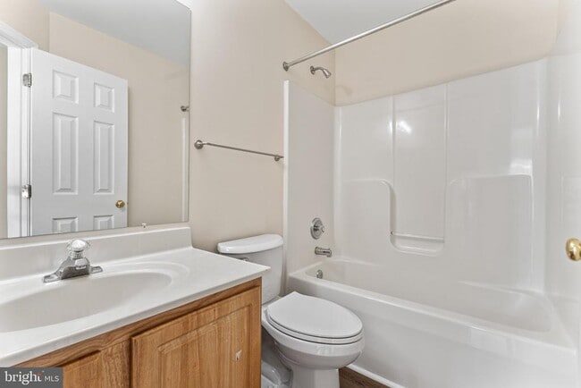Building Photo - 209 Ilona Ct
