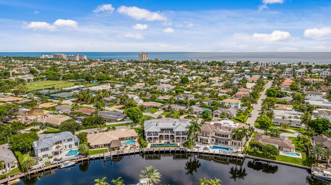 Building Photo - 3211 NE 27th Ave