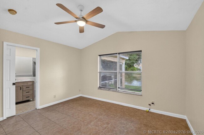 Building Photo - 1107 Big Torch St