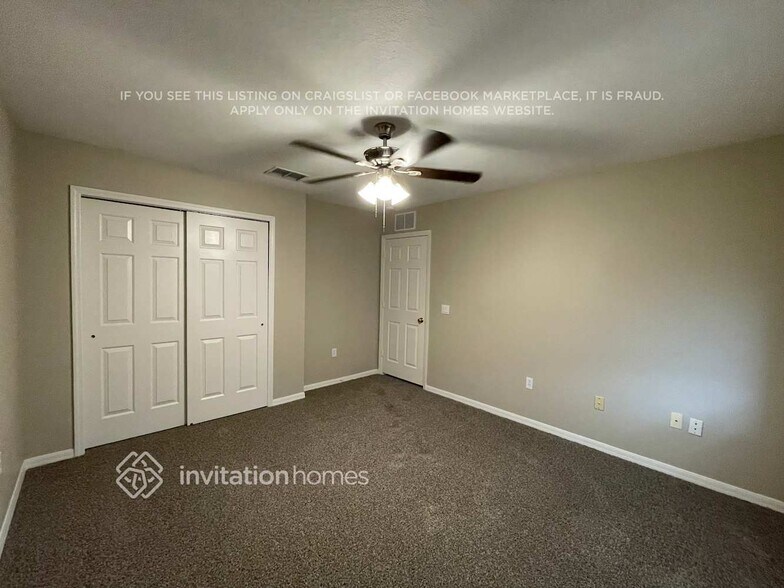 Building Photo - 12819 Solola Way