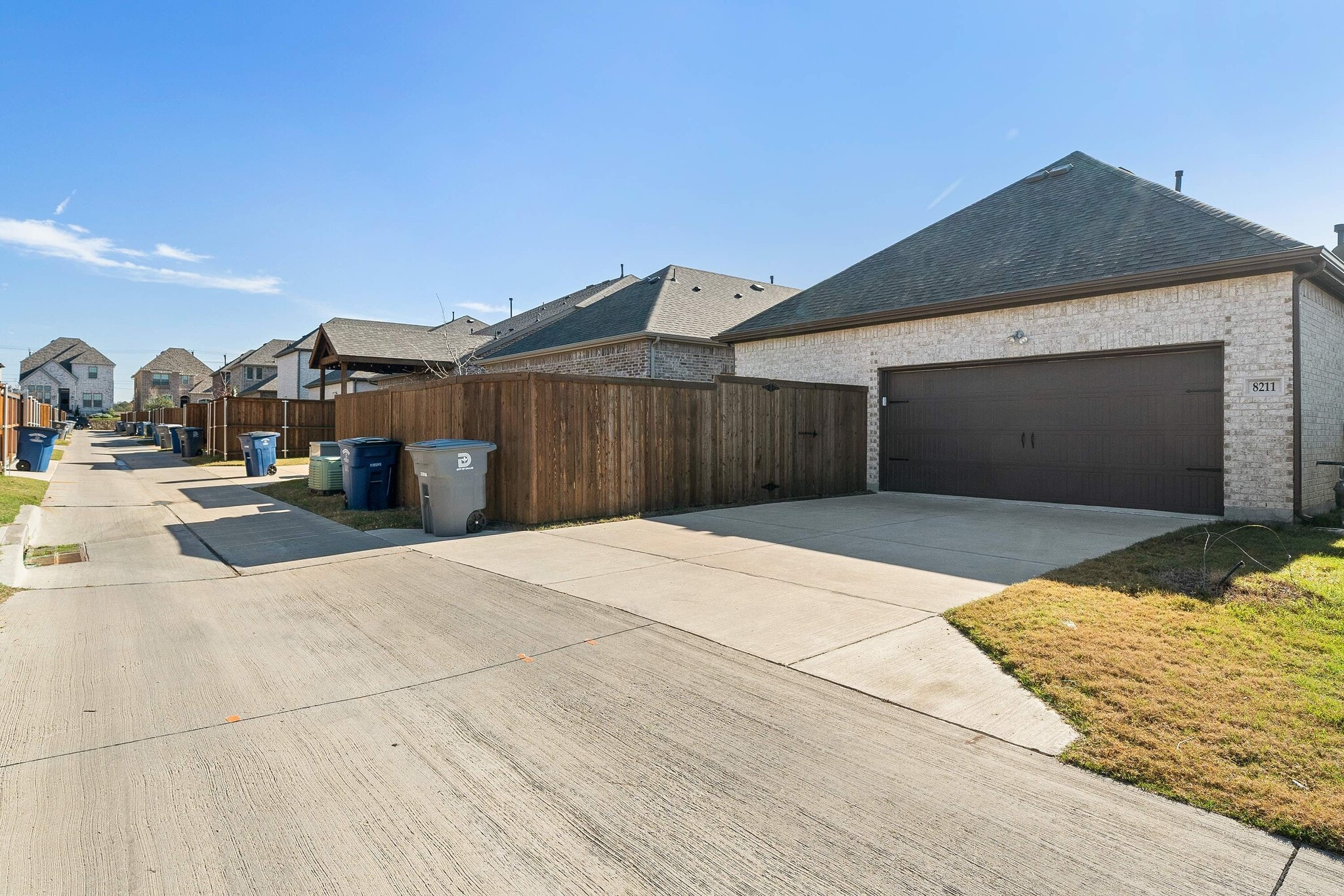 Building Photo - 8211 Agarito Way