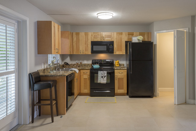 Kitchen - Bayshore Flats