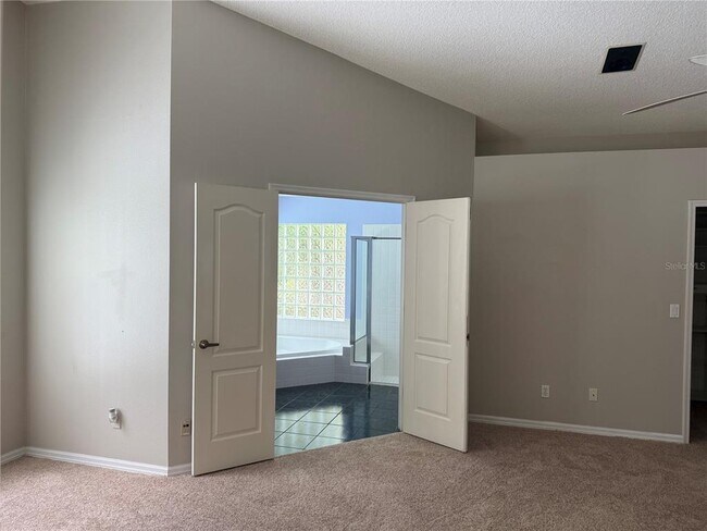Building Photo - 10609 Chambers Dr