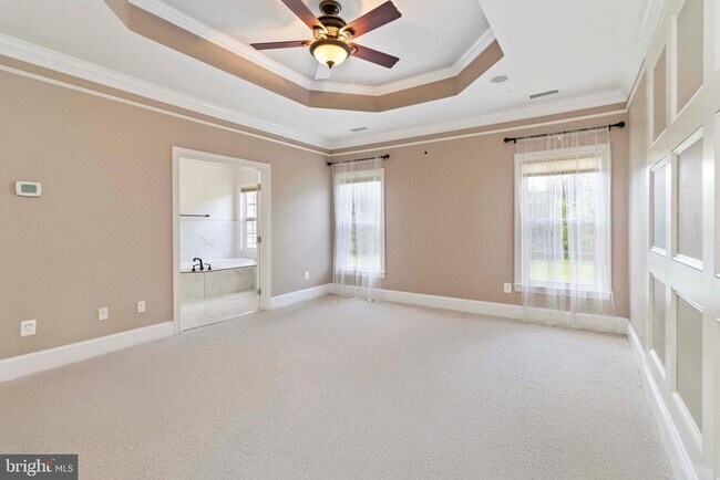 Building Photo - 378 Village Way