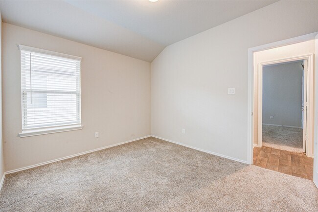 Building Photo - 13989 Leigh Lake Ln