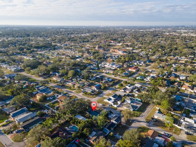 Building Photo - 4750 Dolphin Cay Ln S