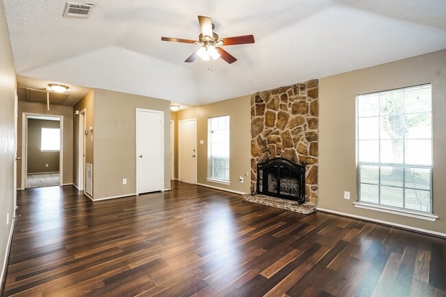 Building Photo - 18607 Andalusian Dr
